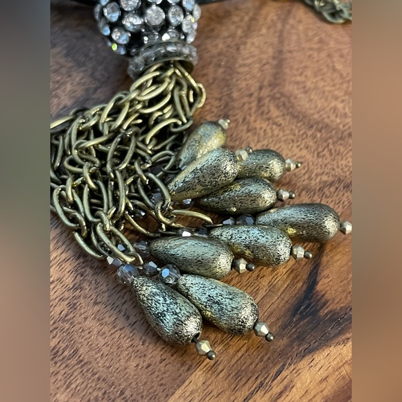 🔥 NWT Chico's Black and Gold rhinestone Necklace - Picture 6 of 12